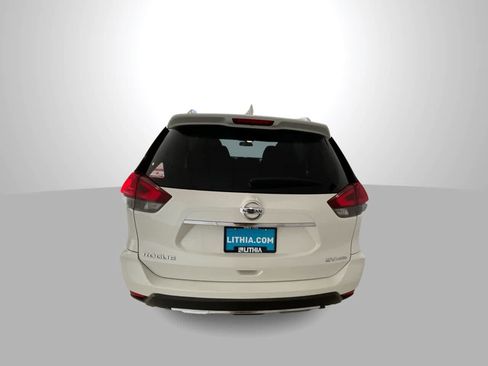 Used 2018 Nissan Rogue SV AWD/4WD image 7