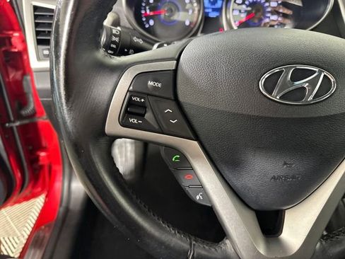 Used 2015 Hyundai Veloster RE:FLEX Edition image 15