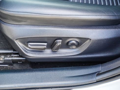 Certified 2023 Toyota Camry SE w/ Convenience Package image 19