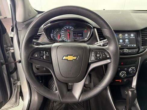 Used 2019 Chevrolet Trax LS w/ Tint and Cruise Package image 15