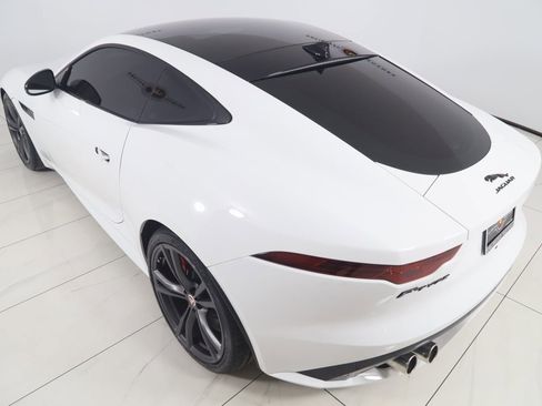 Used 2021 Jaguar F-TYPE R image 30