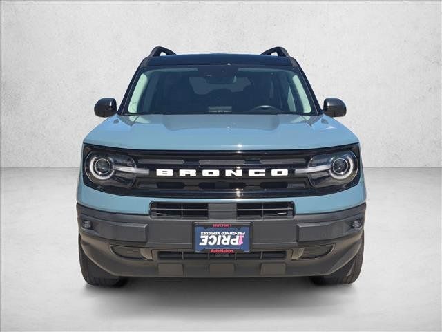 Used 2023 Ford Bronco Sport Outer Banks w/ Tech Package AWD/4WD image 2