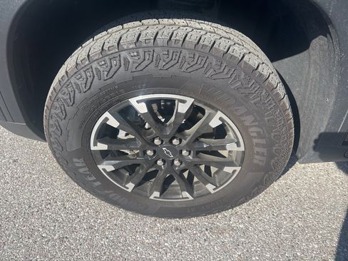 Used 2024 Chevrolet Traverse Z71 w/ Enhanced Driving Package image 12