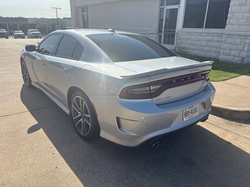 Used 2020 Dodge Charger R/T w/ Plus Group RWD image 2