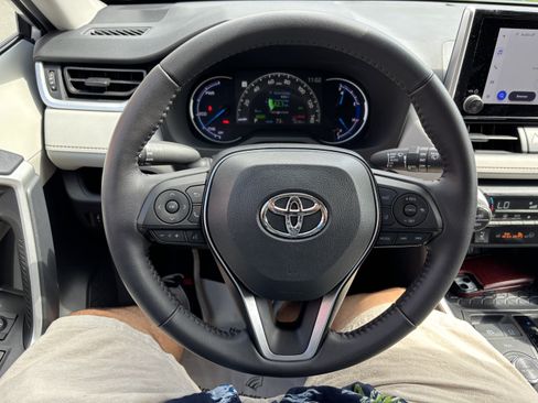 Used 2026 Toyota Highlander XLE AWD/4WD image 18