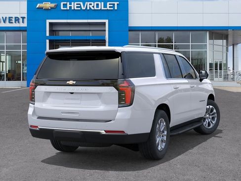 New 2026 Chevrolet Suburban LS RWD image 4