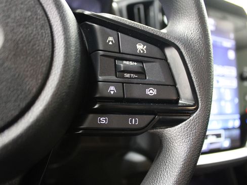 Used 2025 Subaru Crosstrek 2.0i Premium AWD/4WD image 11