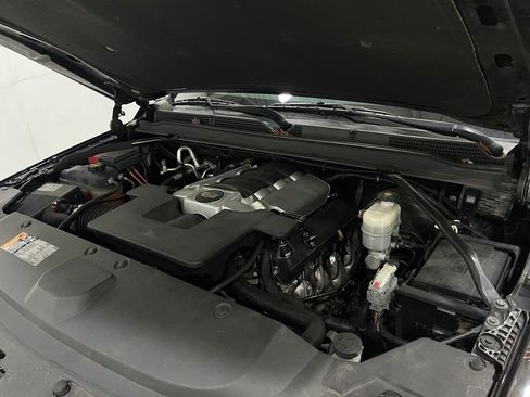 Used 2019 Cadillac Escalade Luxury image 30