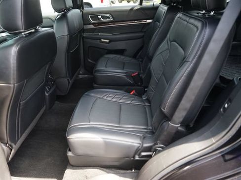 Used 2016 Ford Explorer Platinum AWD/4WD image 13