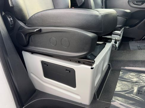 Used 2021 Mercedes-Benz Sprinter 2500 image 35