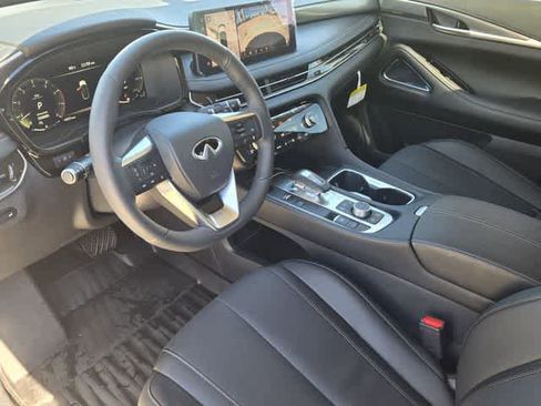 Certified 2026 INFINITI QX60 Luxe w/ Cargo Package image 2