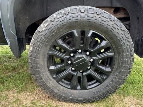 Used 2021 GMC Sierra 2500 Denali w/ Denali Black Diamond Edition image 32