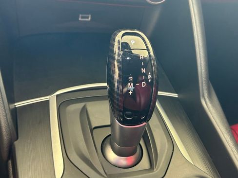 Used 2018 Alfa Romeo Giulia RWD image 8