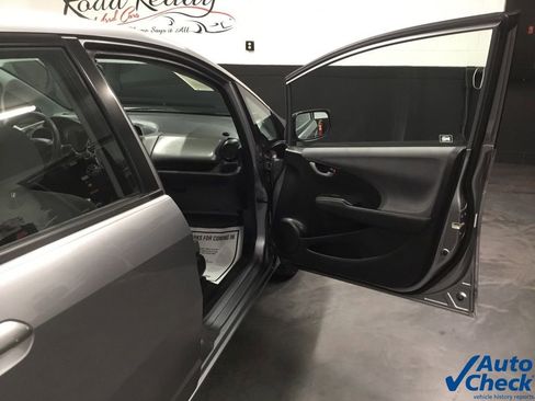 Used 2010 Honda Fit image 36