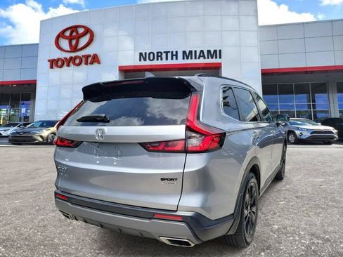 Used 2024 Honda CR-V Sport Touring image 4