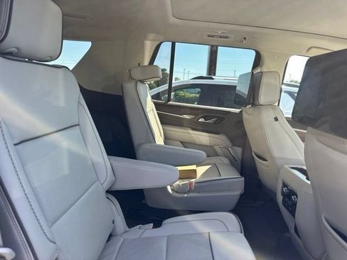 Certified 2024 GMC Yukon Denali w/ Advanced Technology Package AWD/4WD image 21