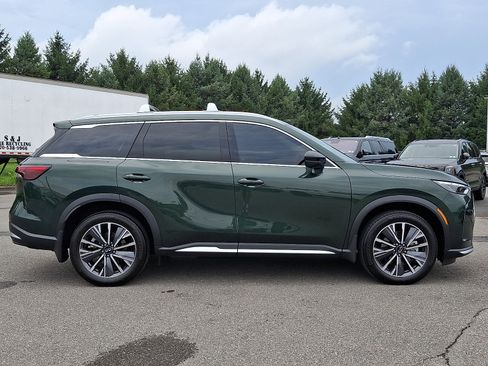 Certified 2026 INFINITI QX60 Luxe w/ Cargo Package AWD/4WD image 7