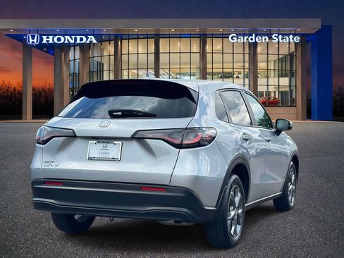 Certified 2026 Honda HR-V LX image 3