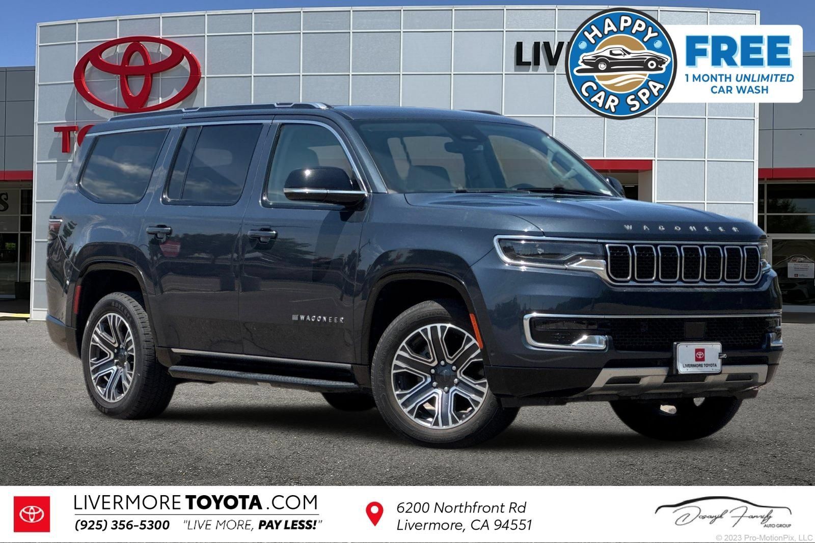 Used 2024 Jeep Wagoneer Series II AWD/4WD image 1