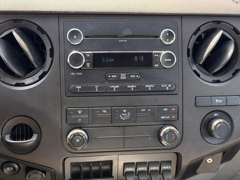 Used 2015 Ford F250 XL w/ Power Equipment Group RWD image 43