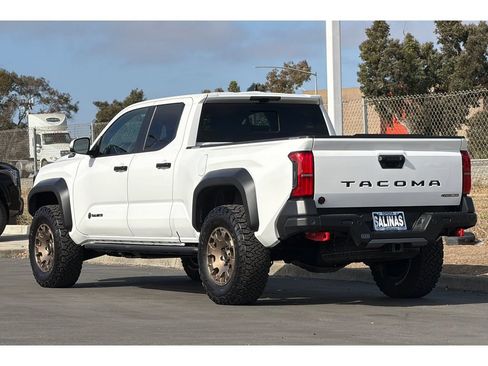 Certified 2025 Toyota Tacoma 4x4 Double Cab Hybrid image 6