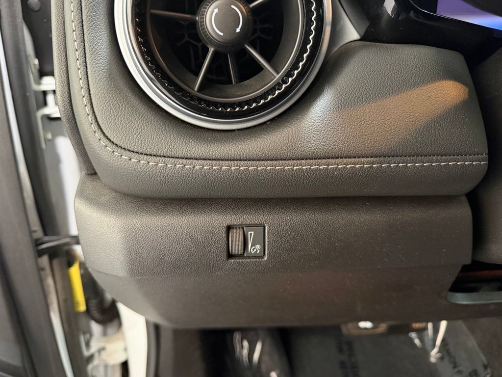 Used 2023 Chevrolet Colorado LT w/ LT Convenience Package II AWD/4WD image 19
