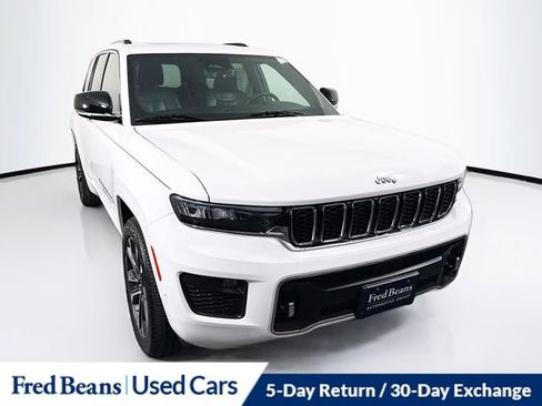 Used 2023 Jeep Grand Cherokee Overland w/ Luxury Tech Group IV AWD/4WD image 1