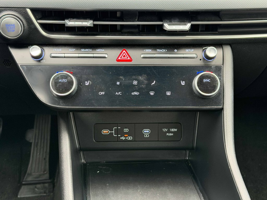 Used 2025 Hyundai Sonata SEL FWD image 33