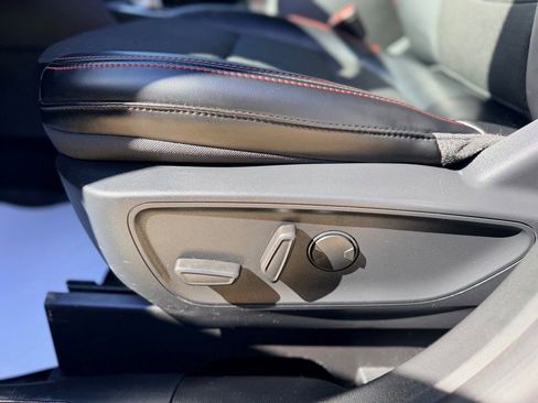 Used 2024 Ford Escape ST-Line w/ Tech Pack #1 image 10