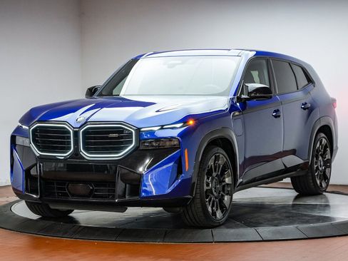 Used 2023 BMW XM AWD/4WD image 1