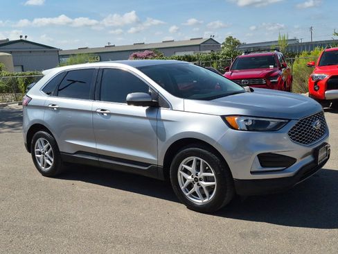 Used 2024 Ford Edge SEL AWD/4WD image 7