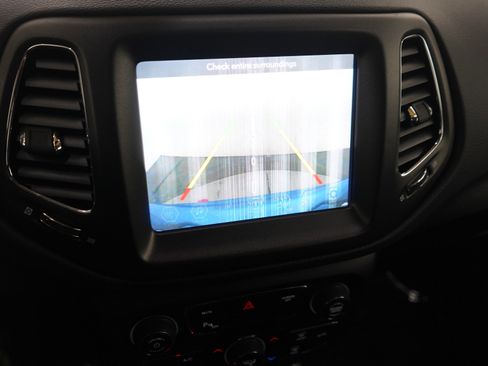 Used 2018 Jeep Compass Trailhawk w/ Leather Interior Group image 27