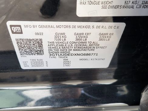 Used 2022 GMC Sierra 1500 SLT w/ SLT Convenience Package image 34