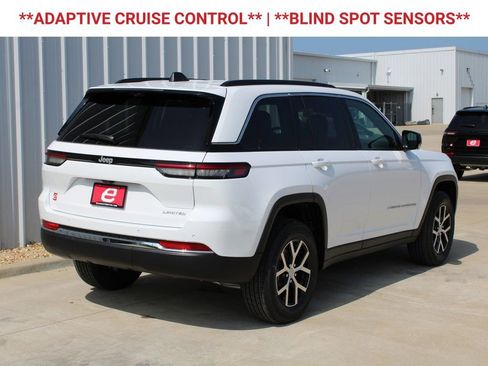 New 2025 Jeep Grand Cherokee Limited w/ Luxury Tech Group II image 8