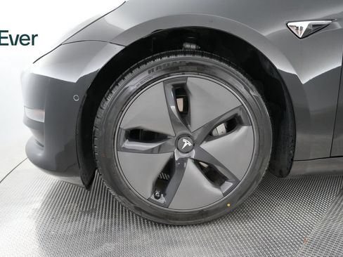 Used 2018 Tesla Model 3 Mid Range RWD image 17
