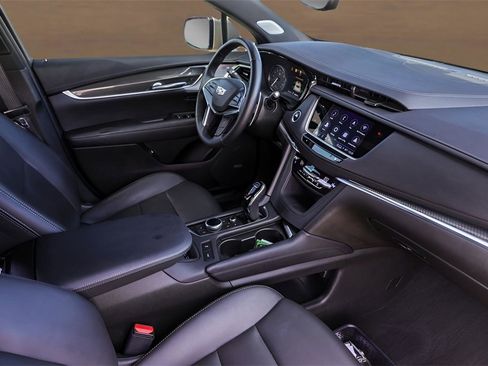 Used 2023 Cadillac XT5 Sportv w/ Technology Package image 31