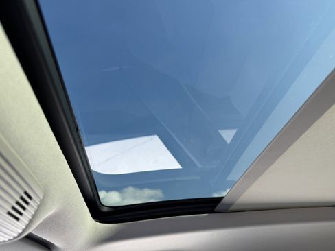 New 2026 Volkswagen Atlas SE image 19