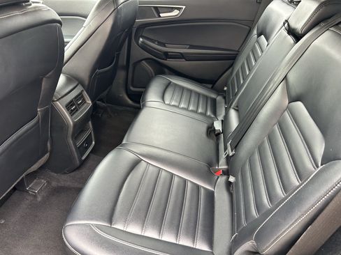 Used 2022 Ford Edge SEL AWD/4WD image 17