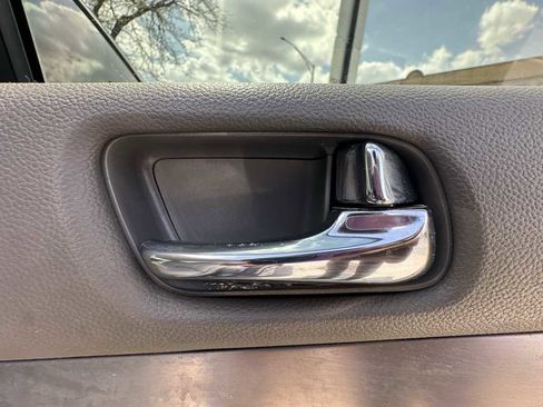 Used 2012 INFINITI G37 x w/ Premium Pkg image 35