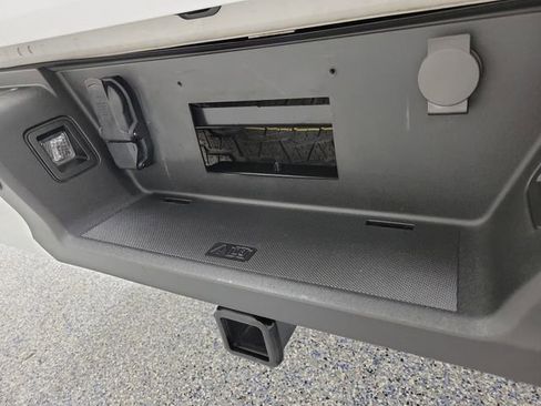 Used 2023 Ford F150 XLT w/ Equipment Group 302A High image 11