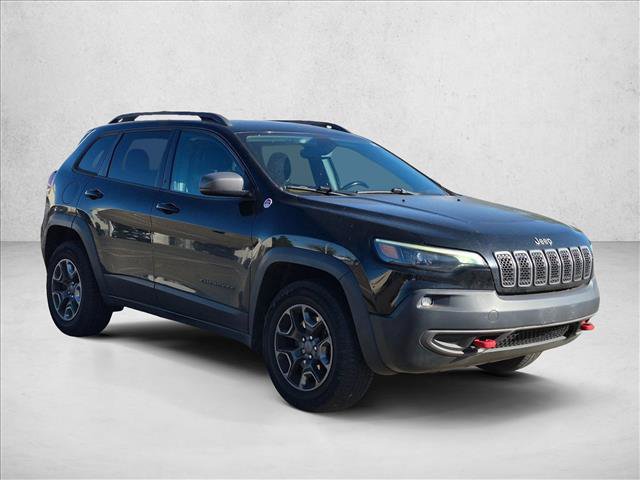 Used 2019 Jeep Cherokee Trailhawk w/ Cold Weather Group AWD/4WD image 3