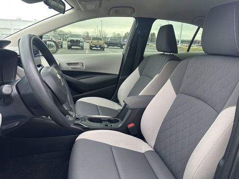 Certified 2025 Toyota Corolla LE image 22