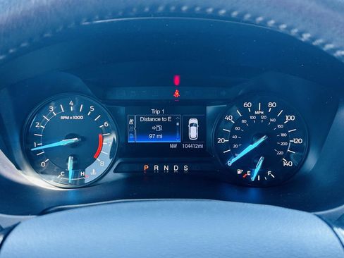 Used 2017 Ford Explorer XLT FWD image 14