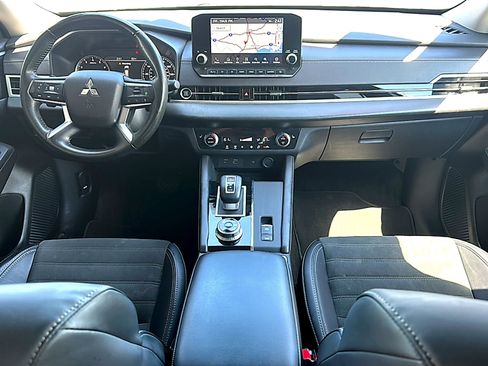 Used 2024 Mitsubishi Outlander SE FWD image 20