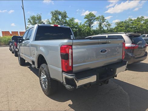 Used 2024 Ford F250 Lariat w/ Lariat Ultimate Package AWD/4WD image 3