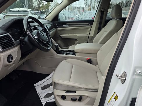 Used 2020 Volkswagen Atlas SEL image 24
