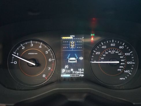 Used 2021 Subaru Crosstrek 2.0i Premium w/ Moonroof Package AWD/4WD image 32