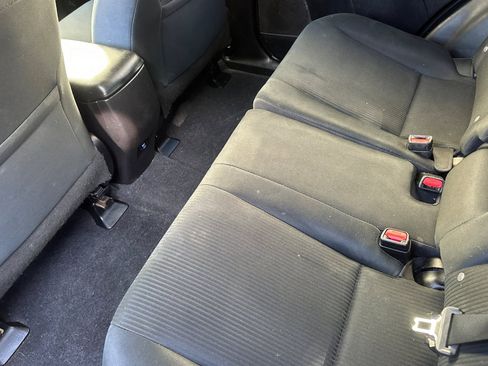 Used 2016 Toyota RAV4 LE FWD image 26