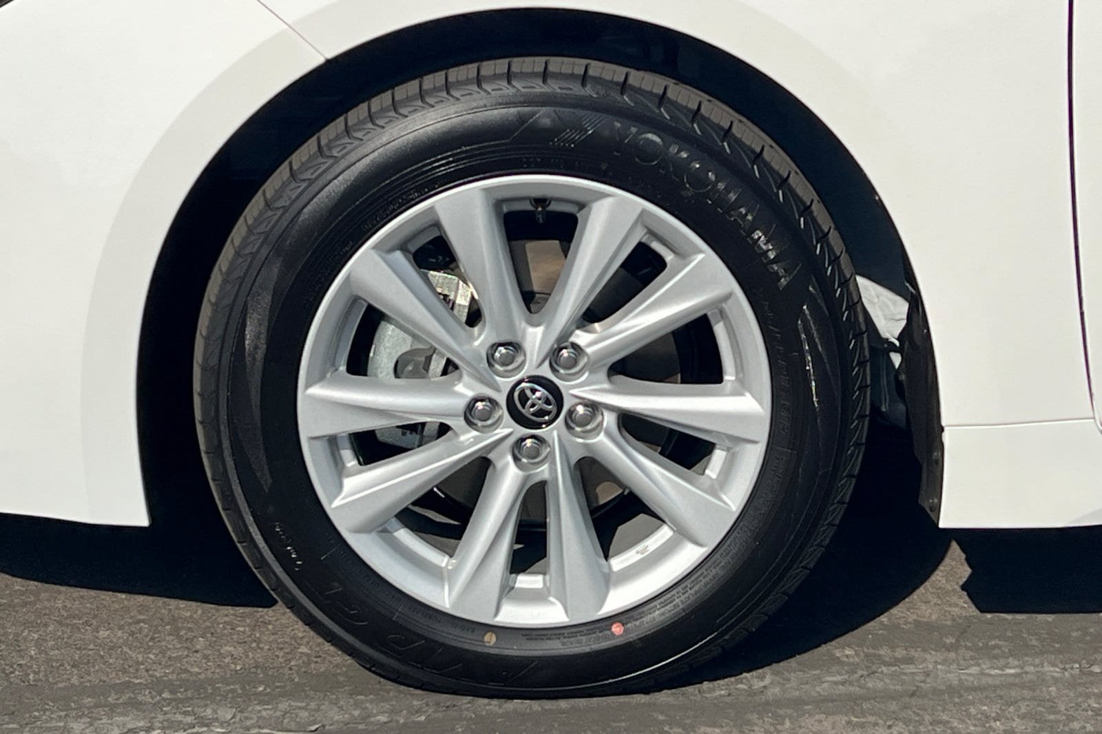 Used 2027 Toyota Corolla SE w/ SE Premium Package FWD image 26