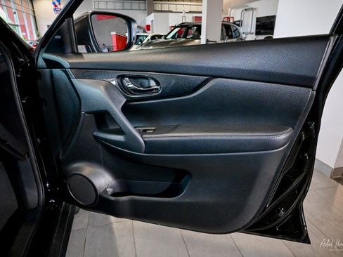 Used 2015 Nissan Rogue SL w/ SL Premium Package AWD/4WD image 27